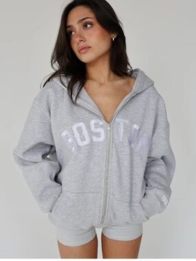 Women's Light Gray 'Boston' Zip Hoodie - Casual Hooded Sweatshirt
